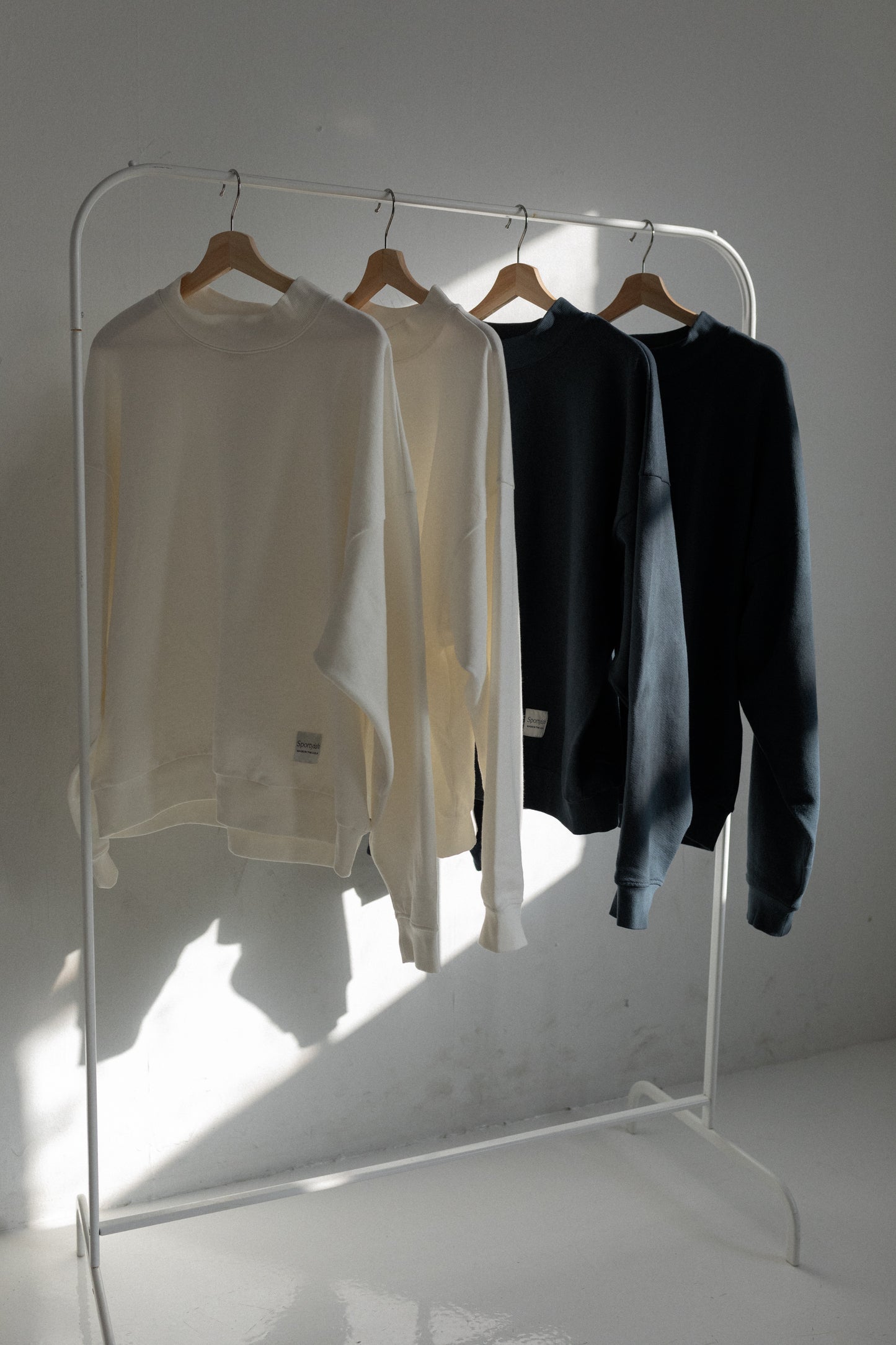 Crewneck - Core Collection